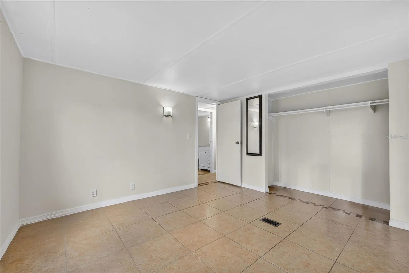 1452 TIGER LAKE RD