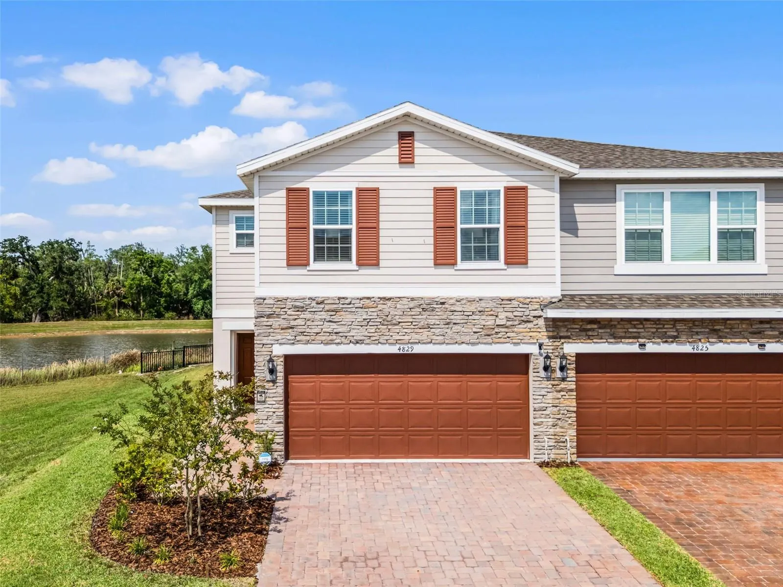 4829 CEDAR BAY TER