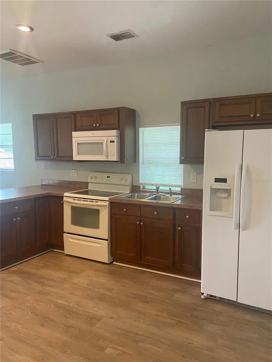 228 N BEAUMONT AVE #4, #4