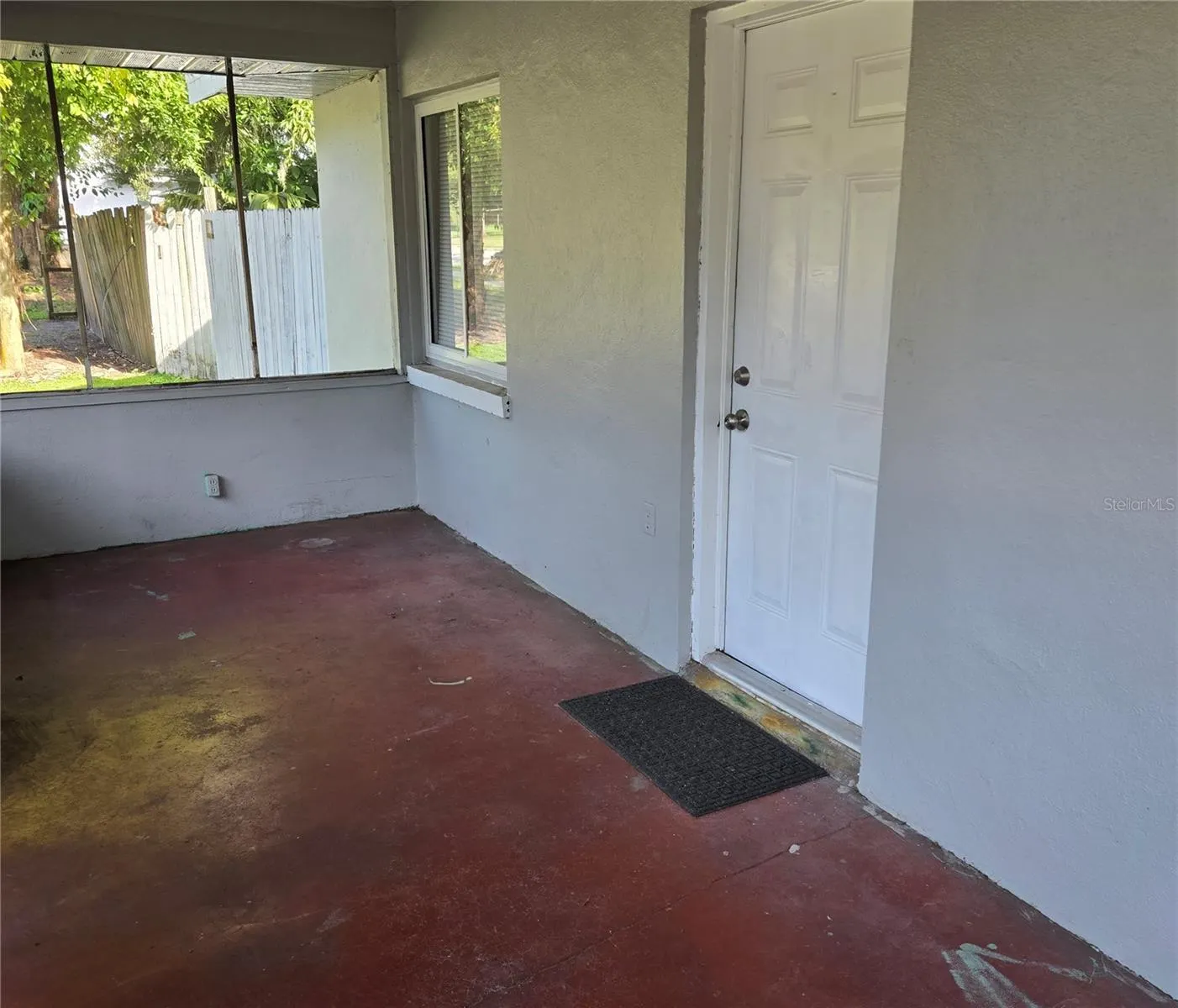 1019 MAIN ST