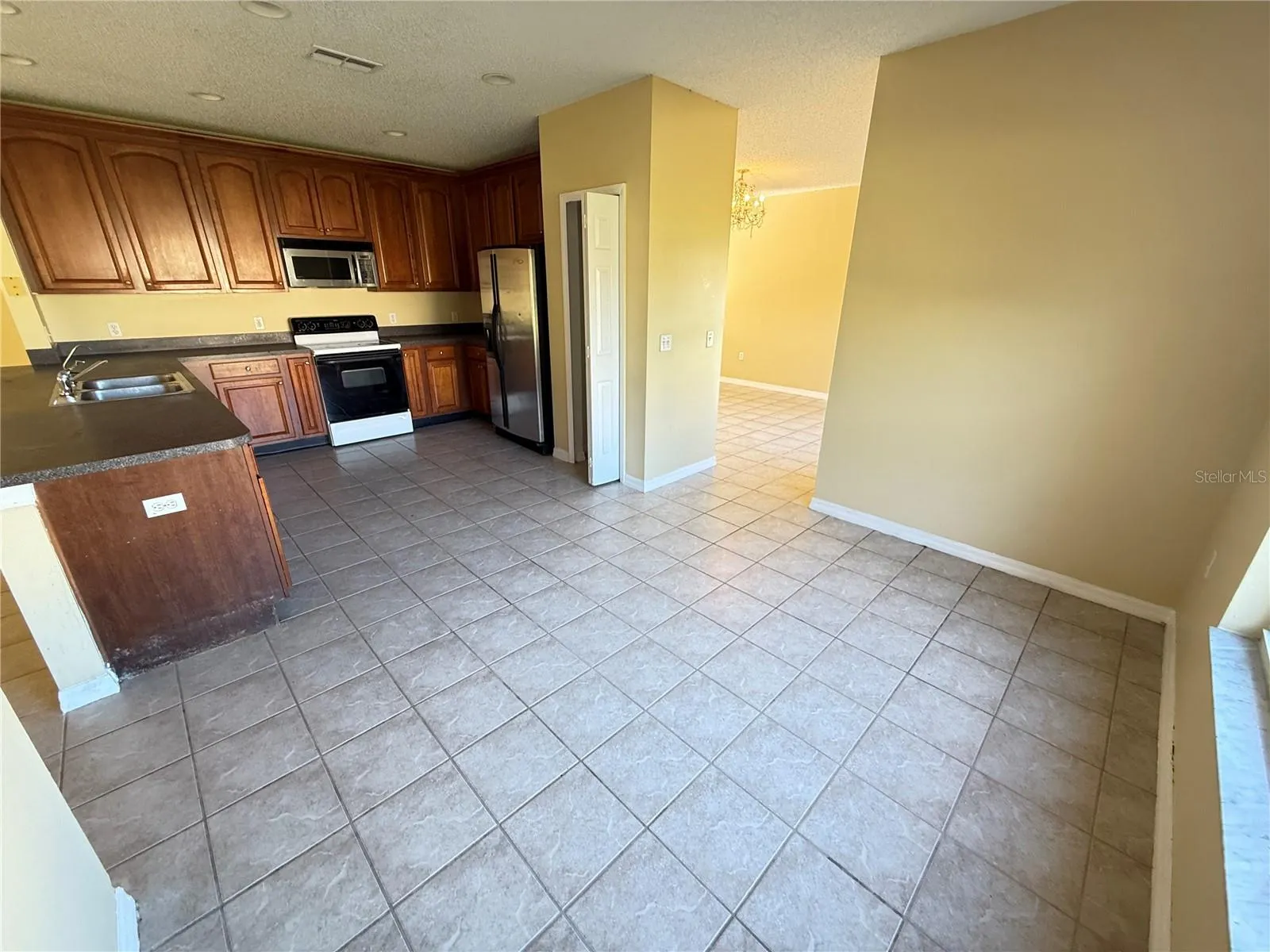 4554 FICUS TREE RD