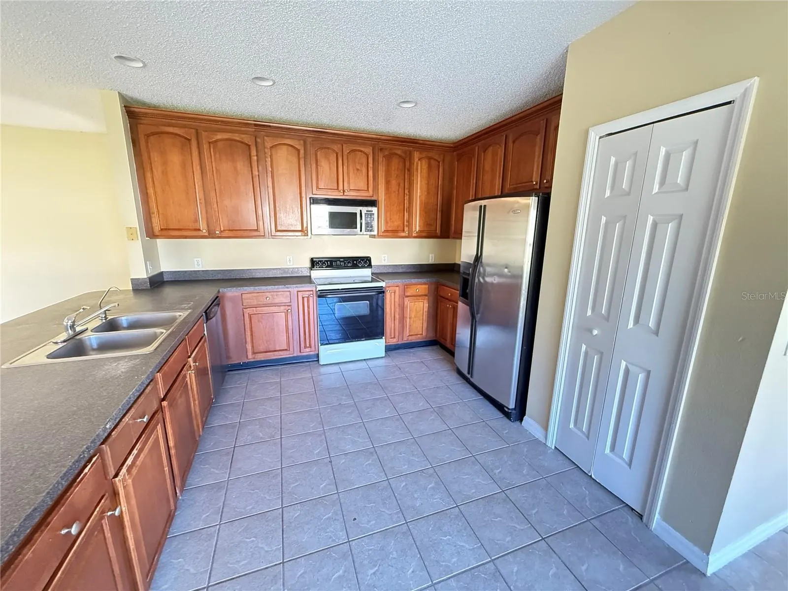 4554 FICUS TREE RD