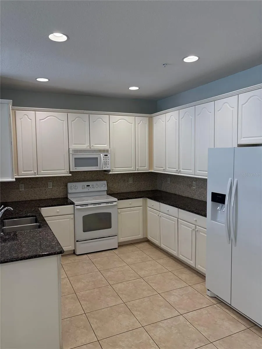 2371 PAINTER LN