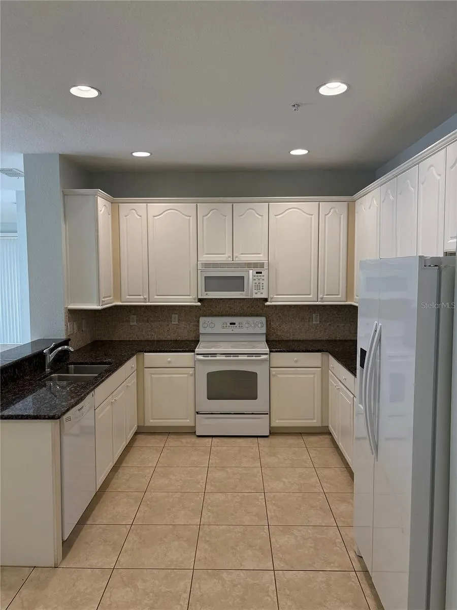 2371 PAINTER LN