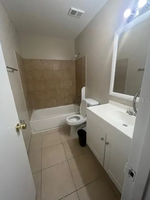 3028 PARKWAY BLVD #203, #203