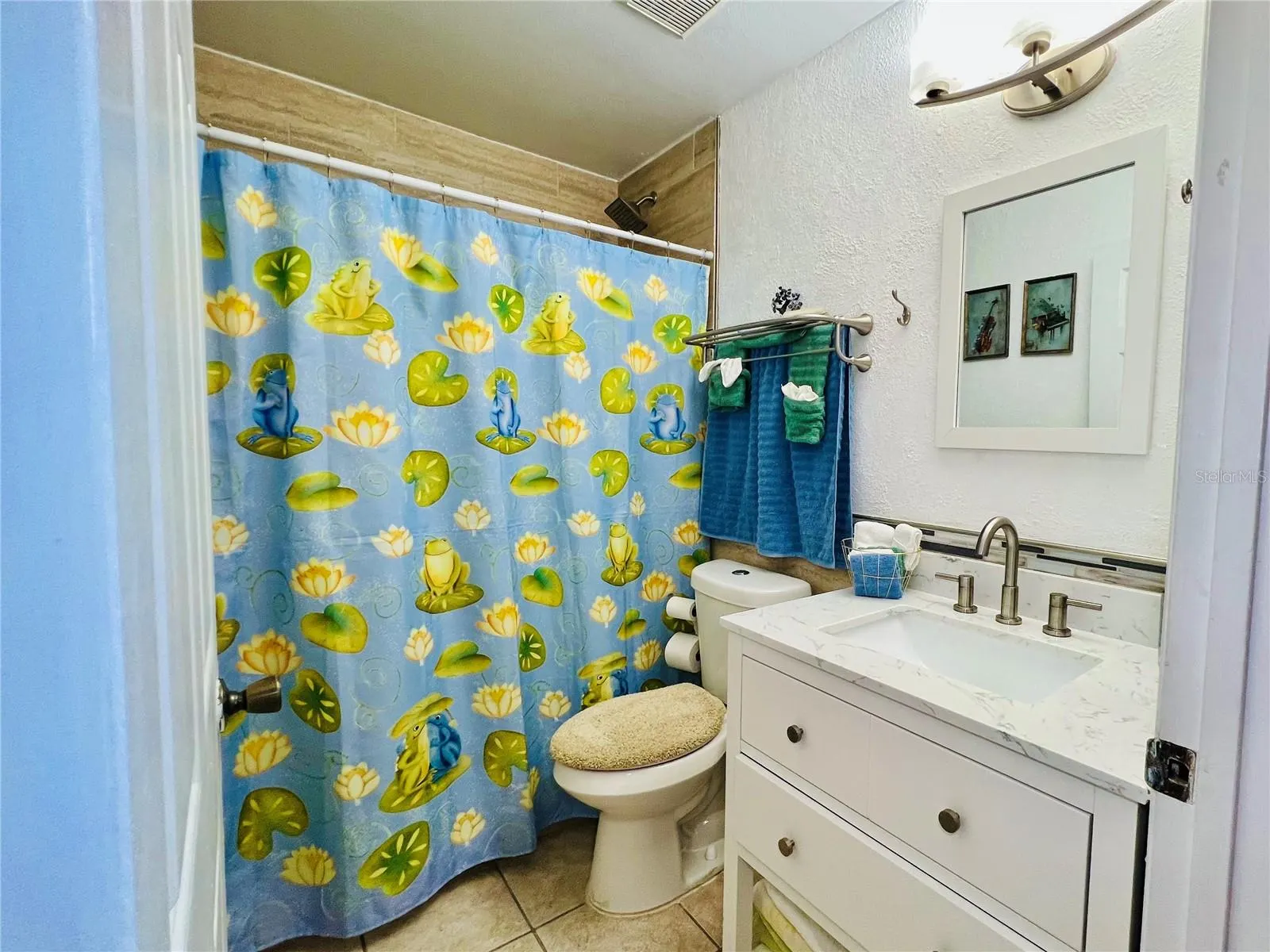 405 ALBATROSS CT