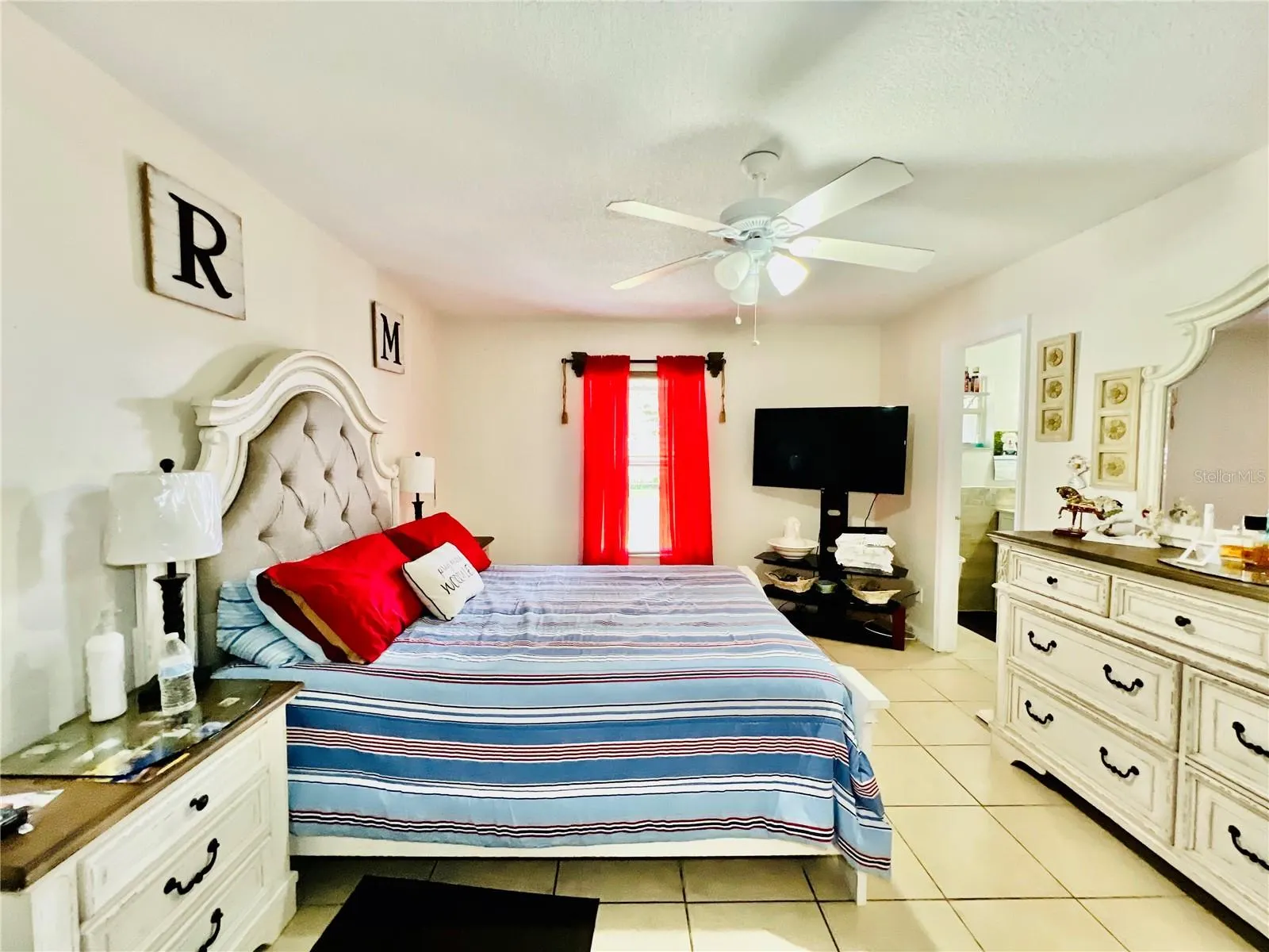 405 ALBATROSS CT