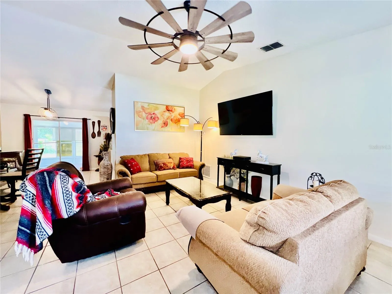405 ALBATROSS CT