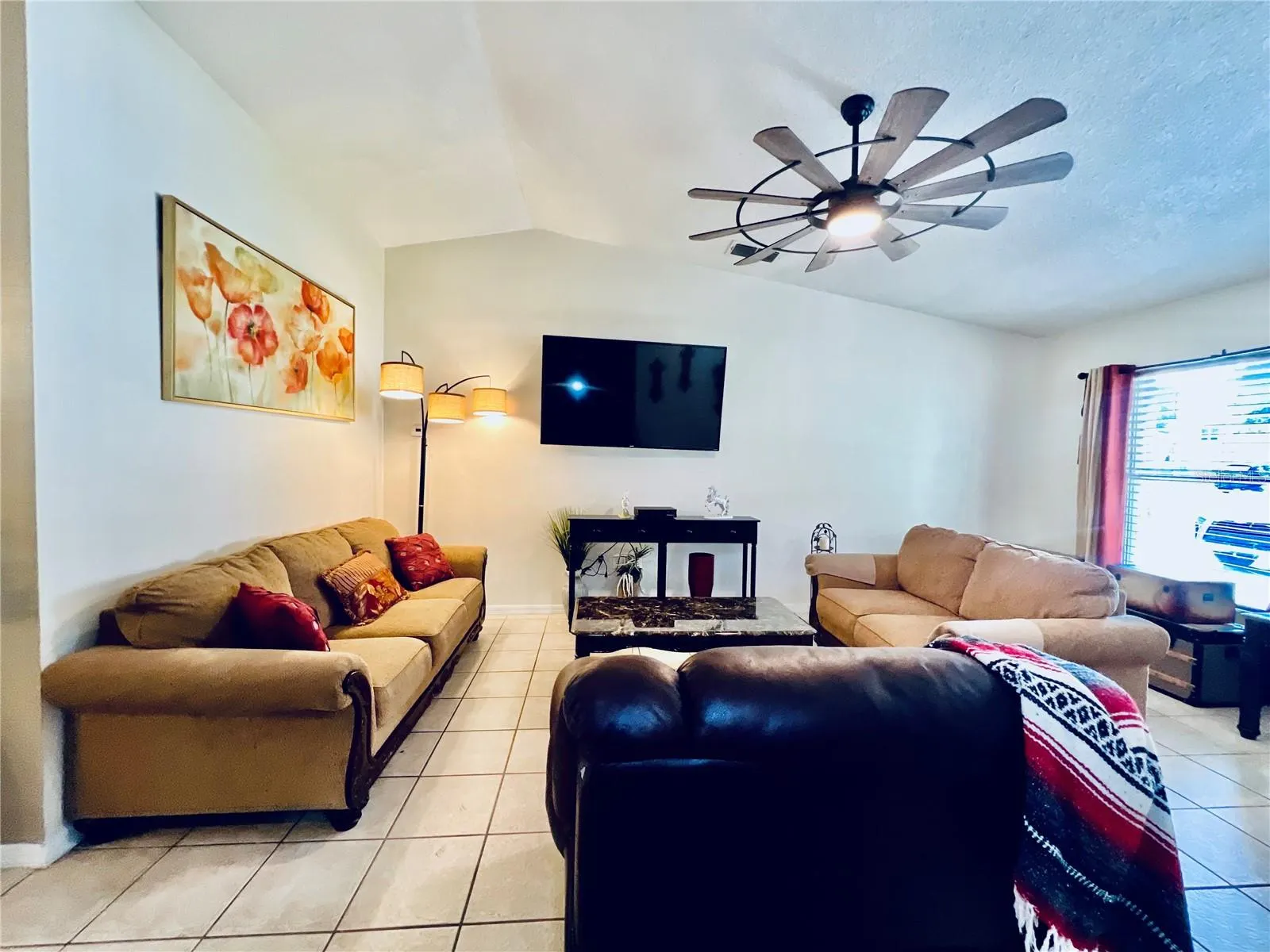 405 ALBATROSS CT