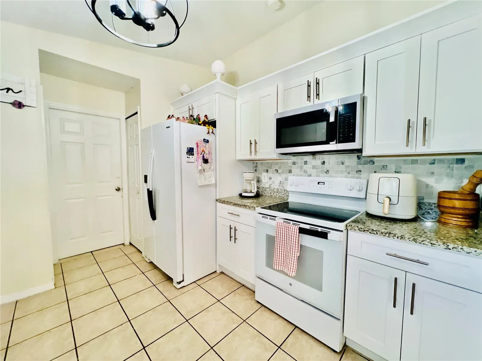 405 ALBATROSS CT
