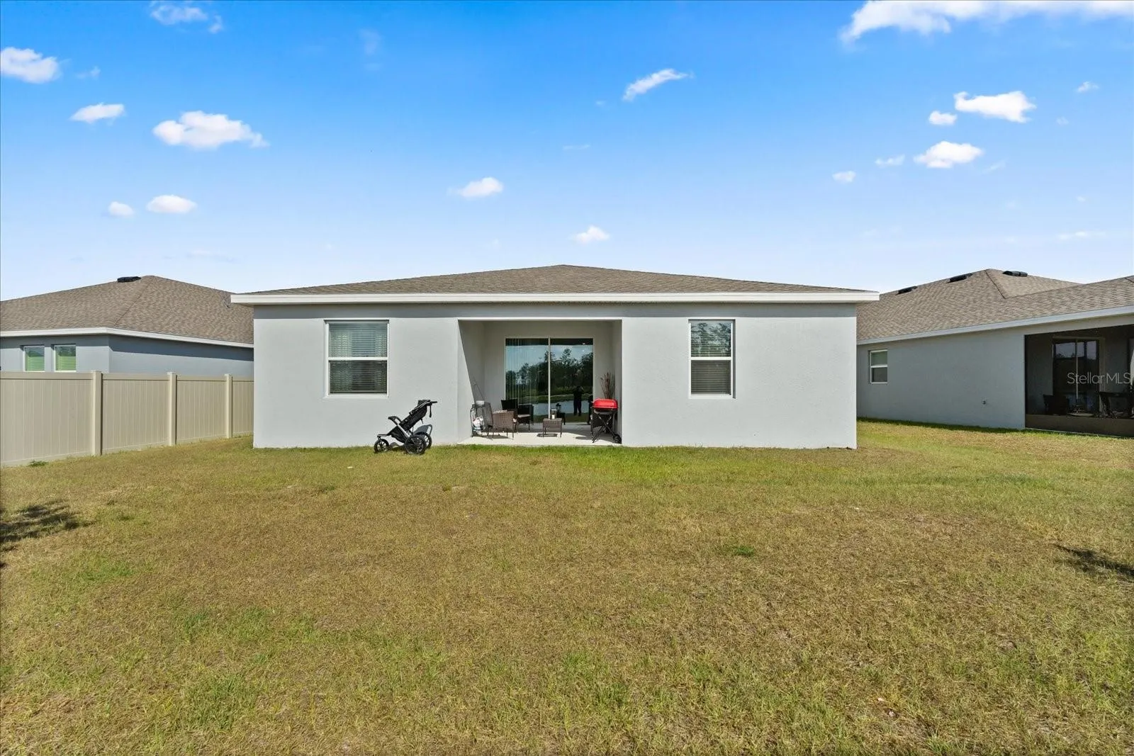 2156 MERRYBELLS DR