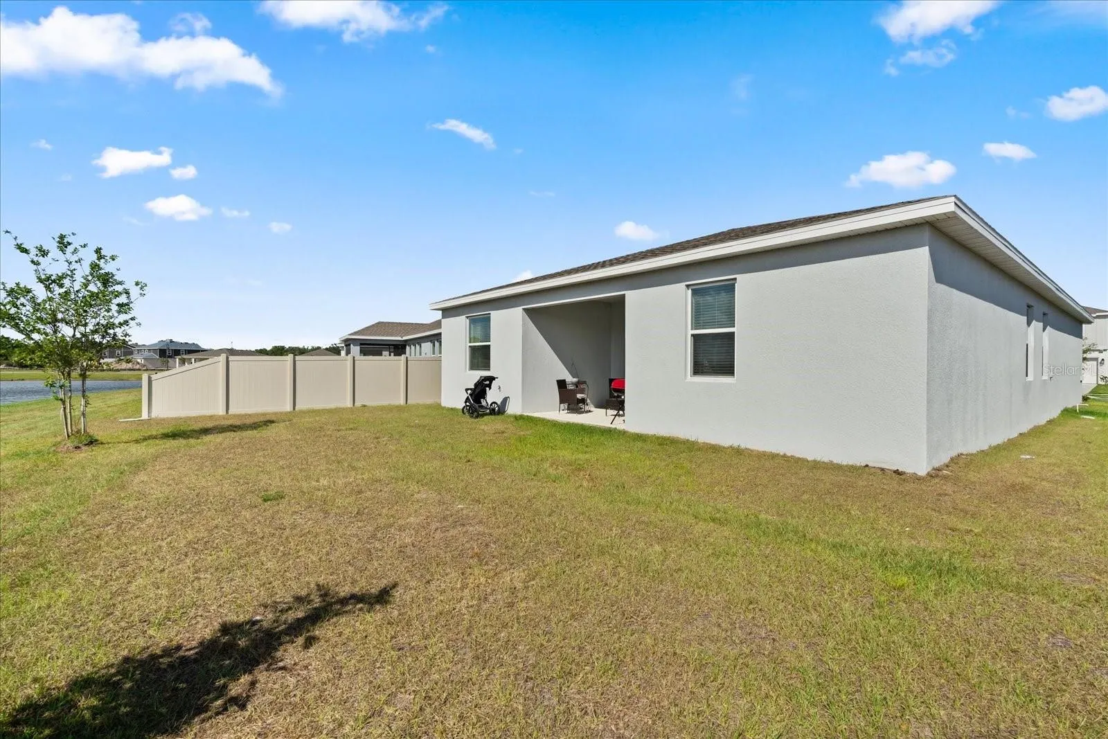 2156 MERRYBELLS DR