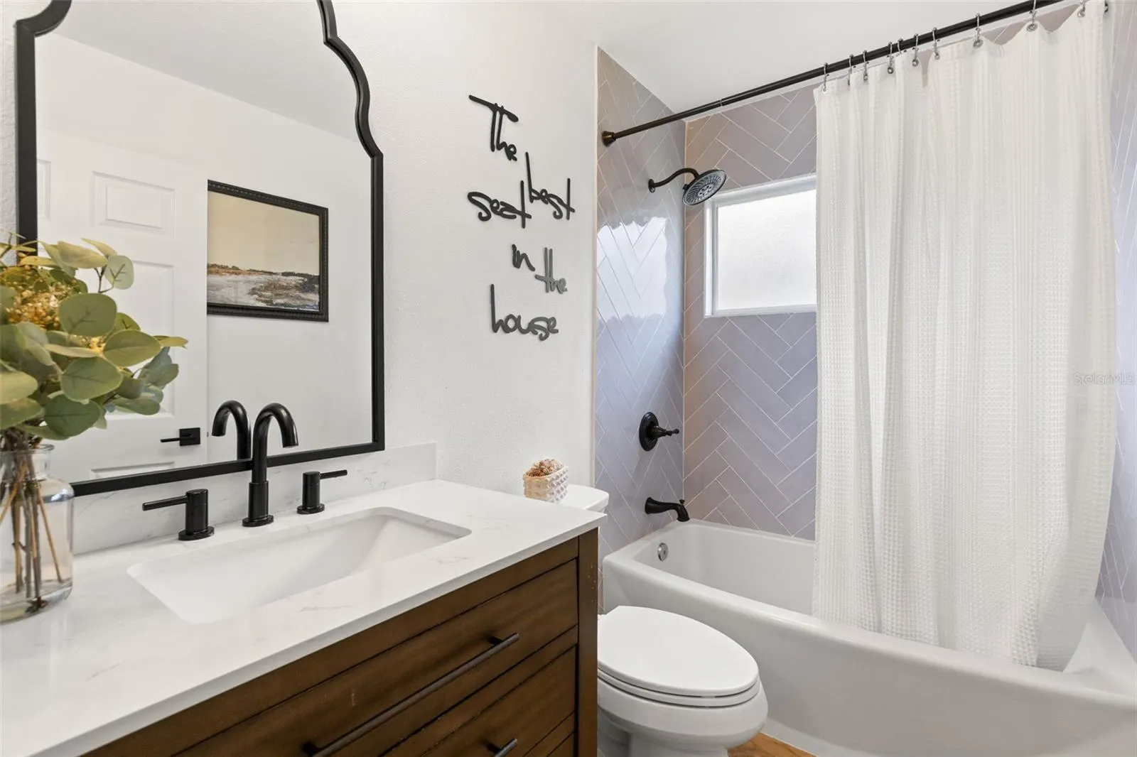 870 BAYOU VIEW DR