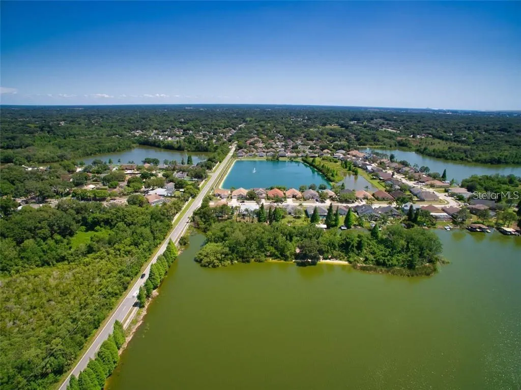 870 BAYOU VIEW DR