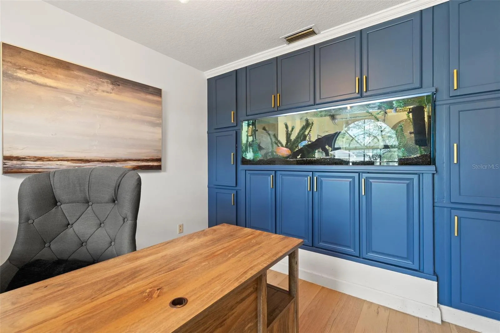 870 BAYOU VIEW DR