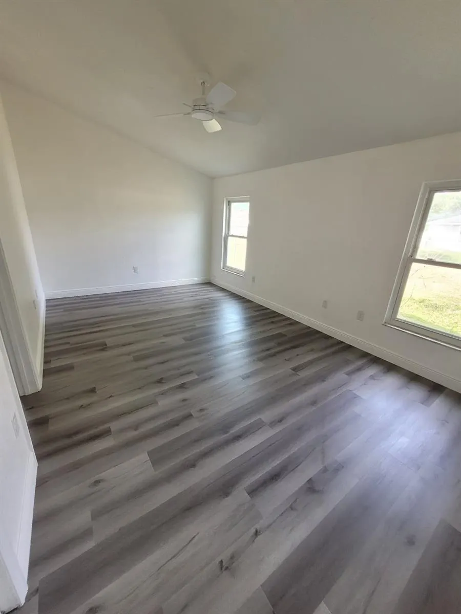 332 CORNWALLIS CT