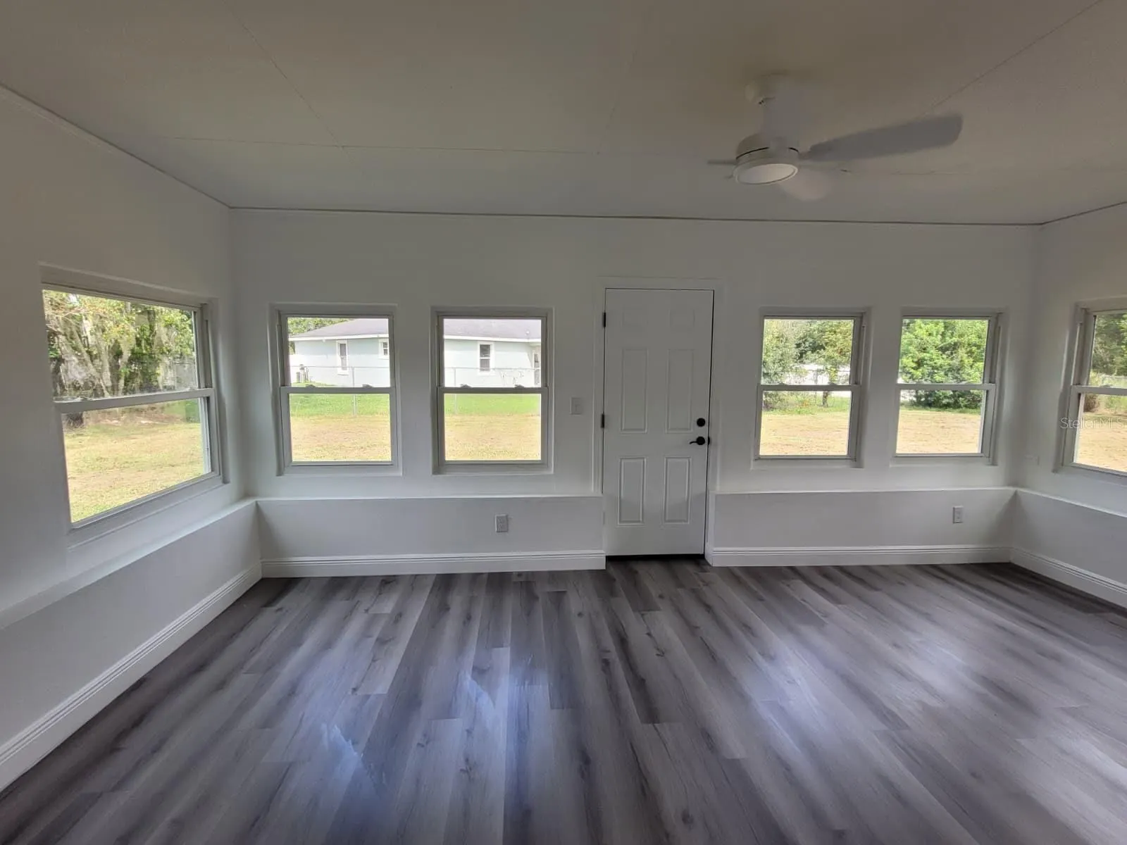 332 CORNWALLIS CT