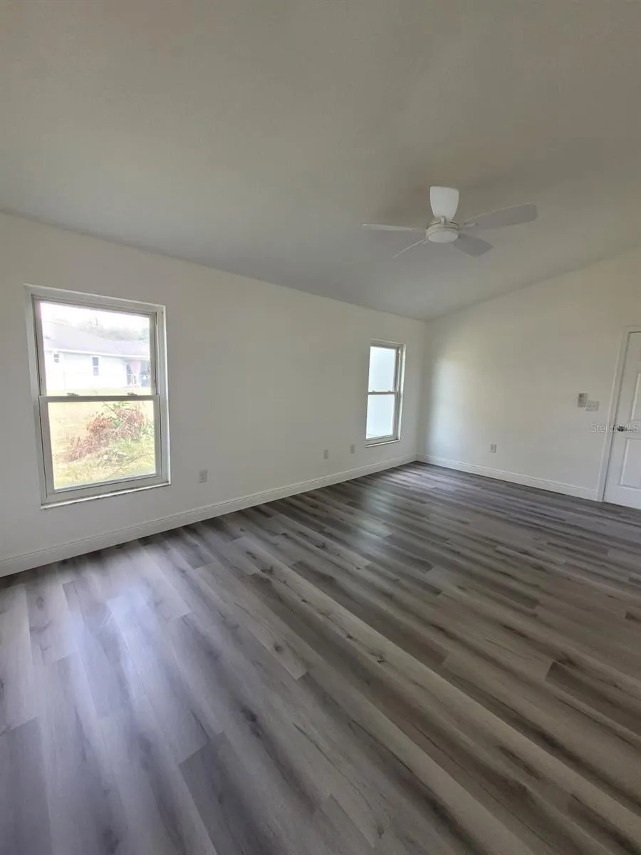 332 CORNWALLIS CT