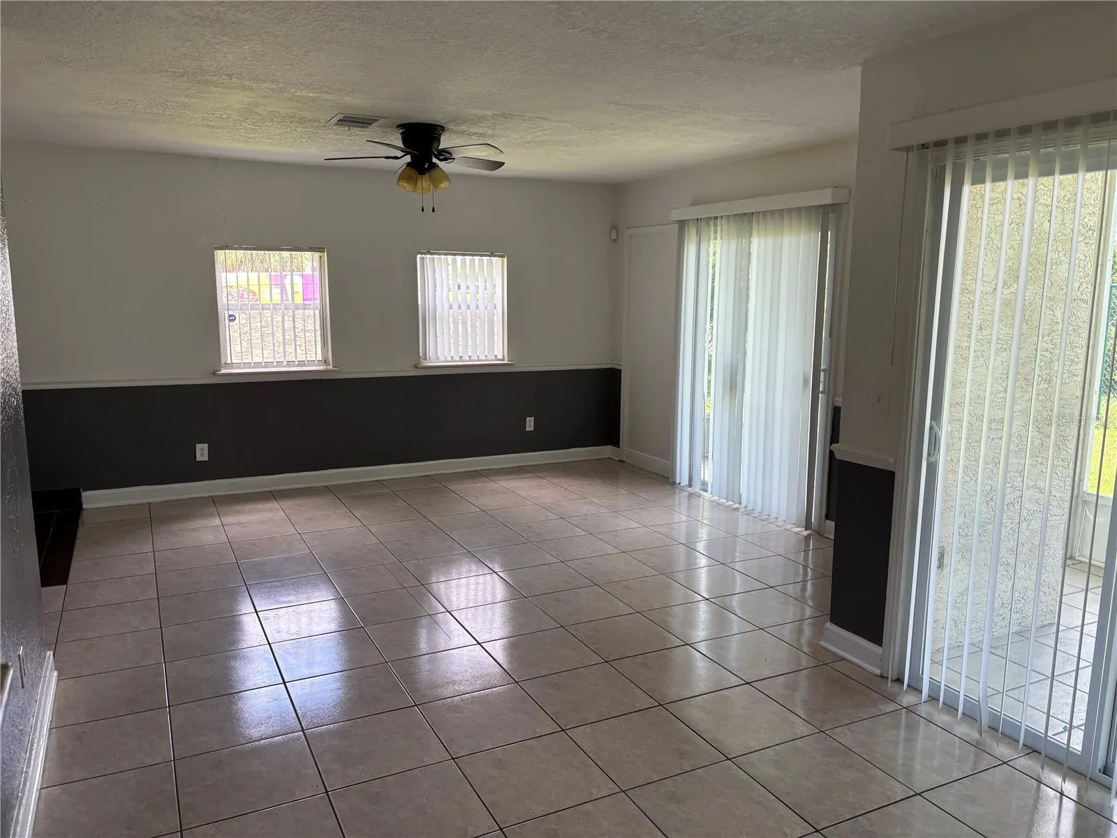 246 DAWN CT