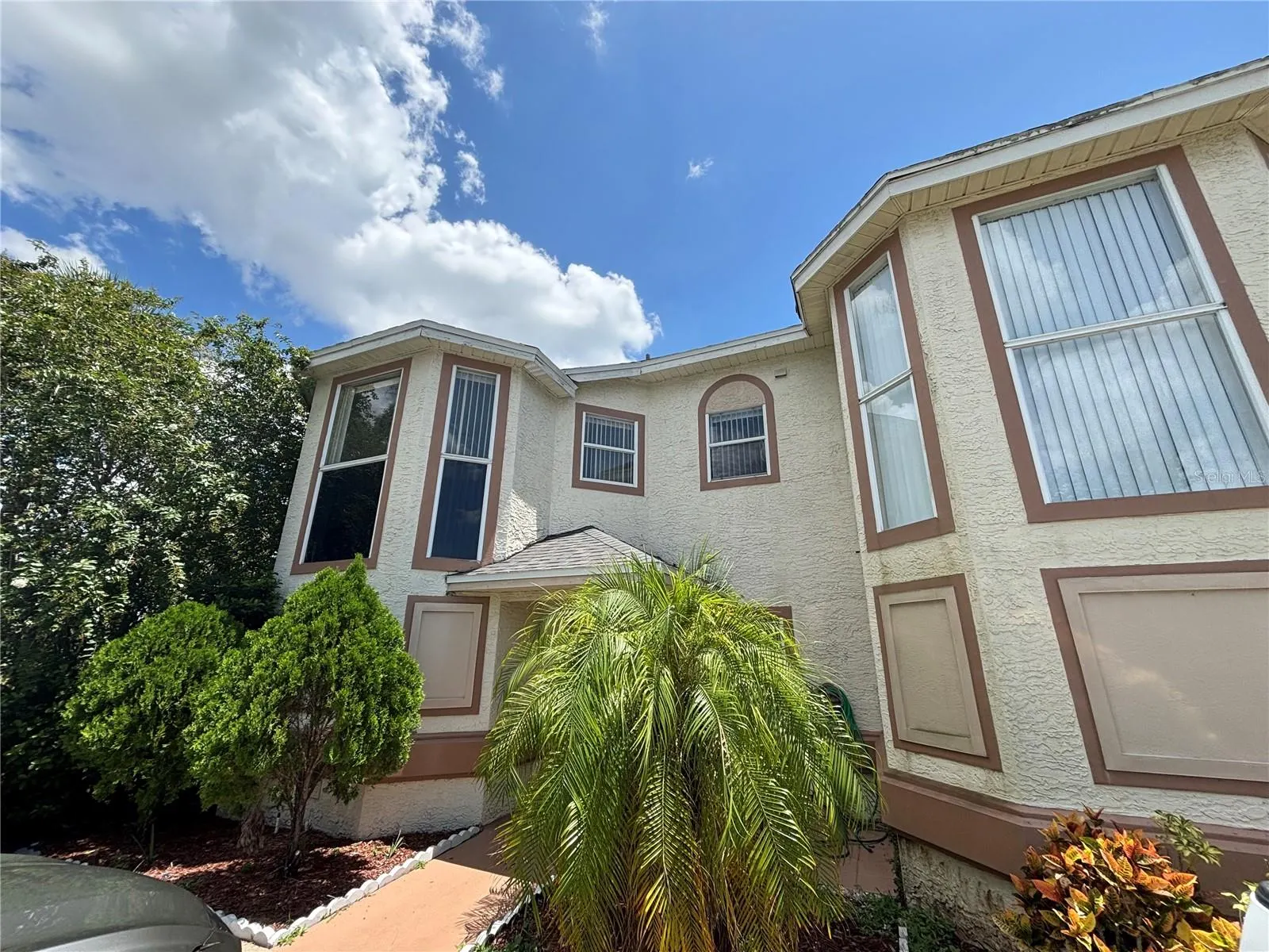 246 DAWN CT