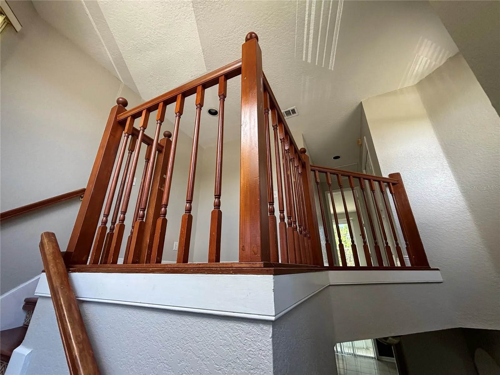 246 DAWN CT