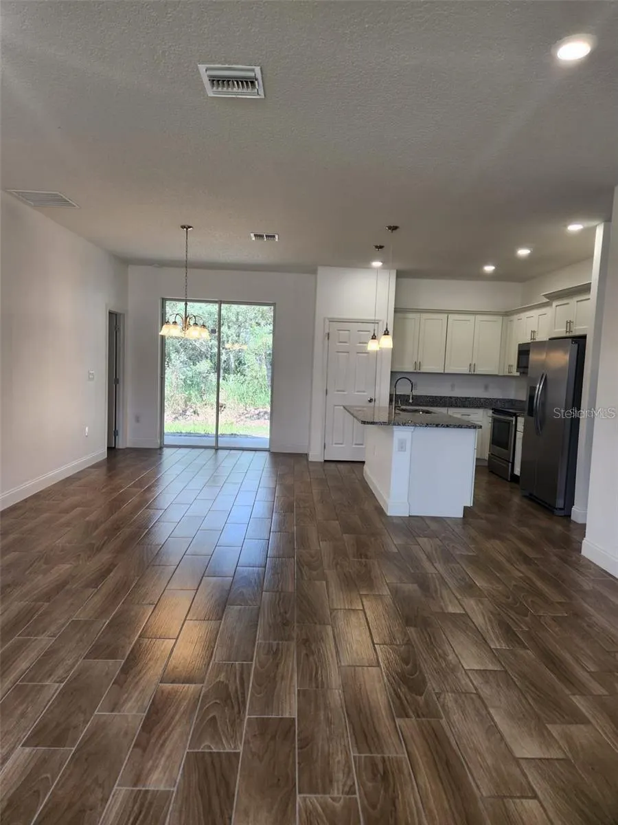 338 GARDENIA CT