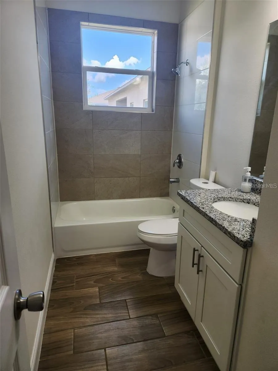 338 GARDENIA CT