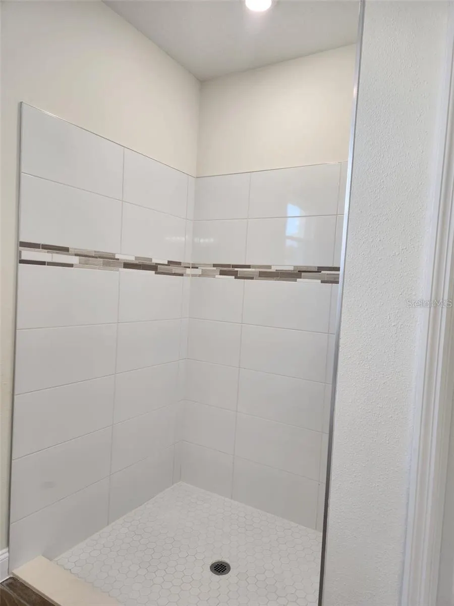 338 GARDENIA CT