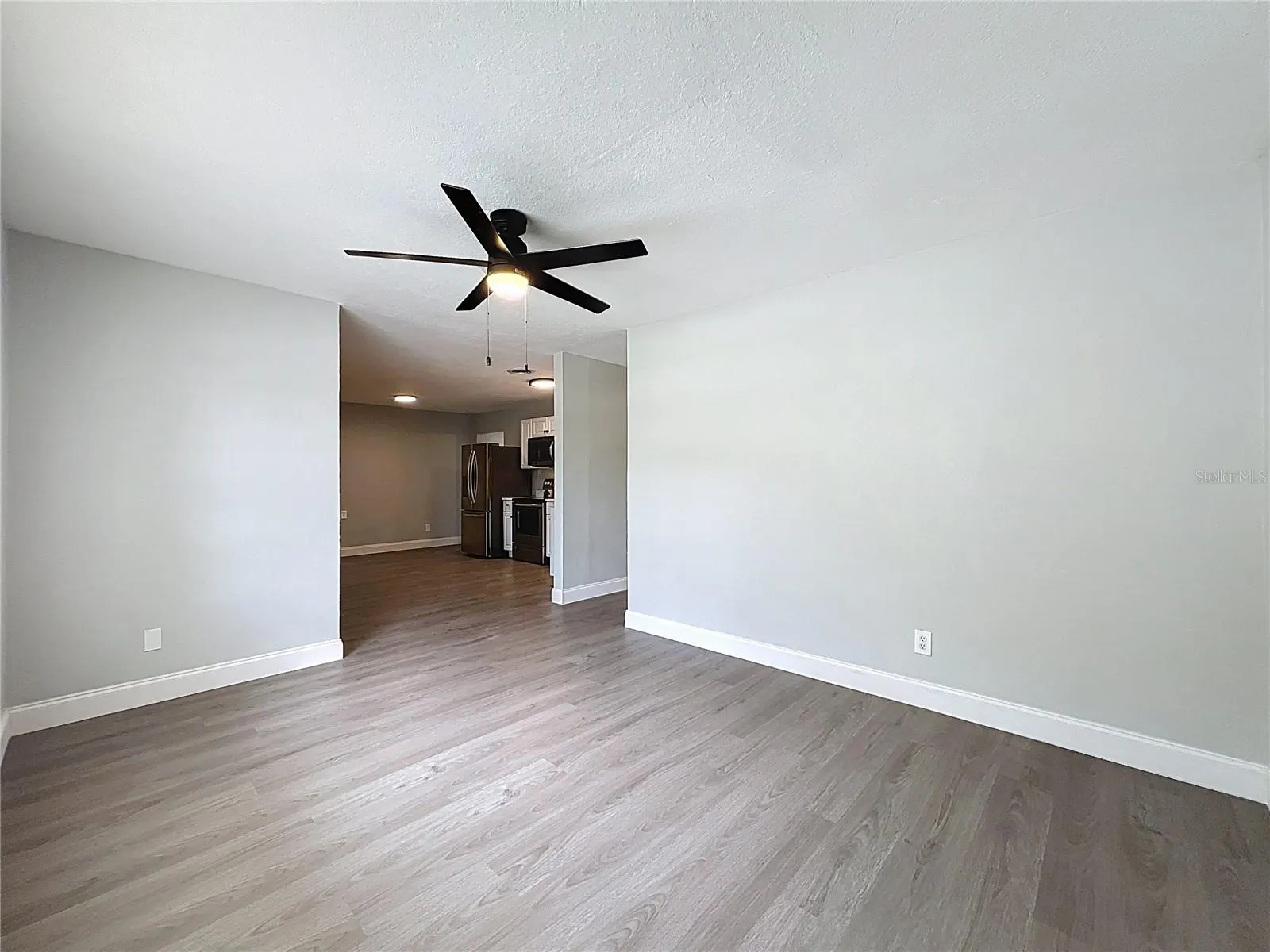 612 ACAPULCA WAY