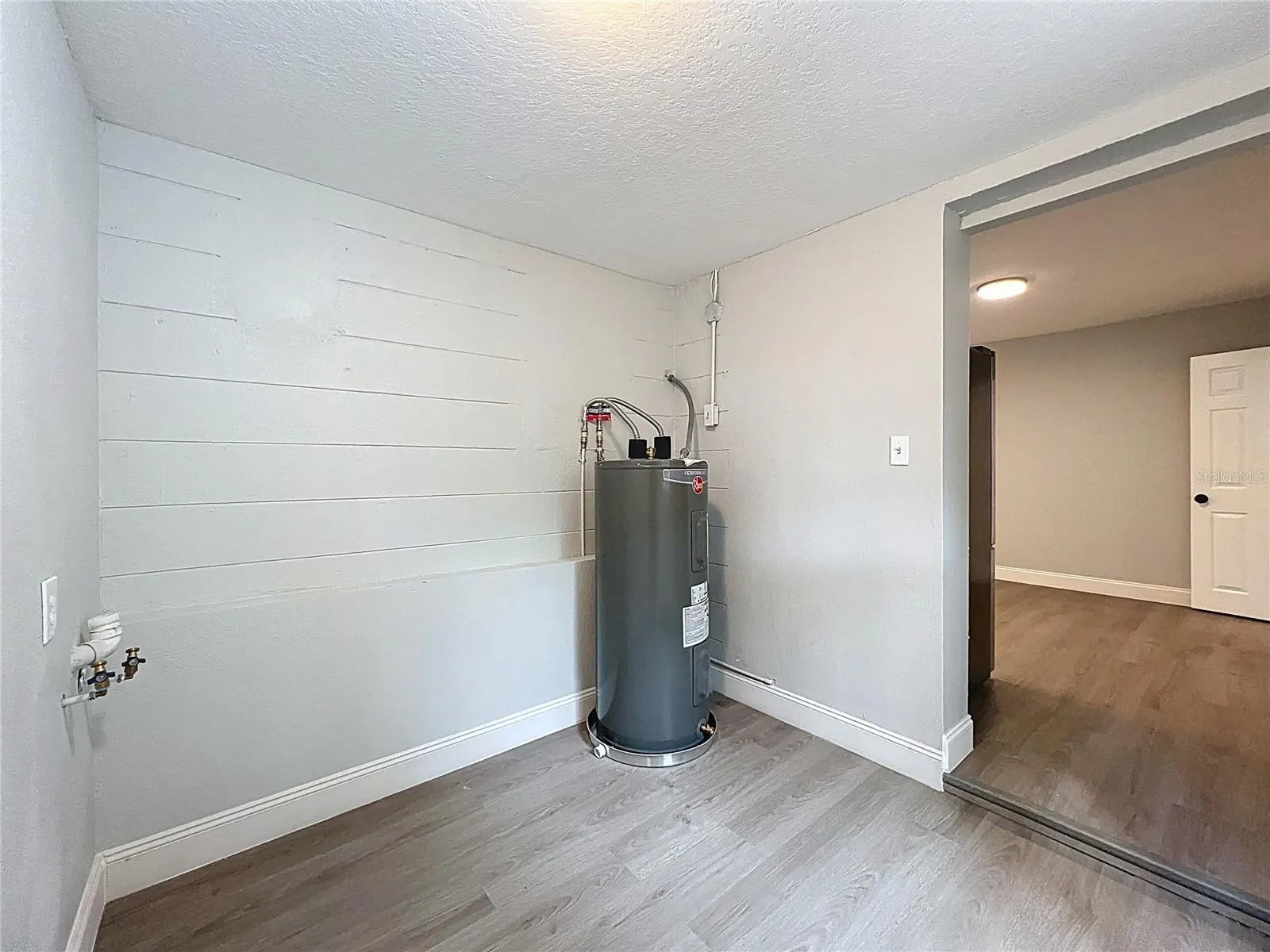 612 ACAPULCA WAY