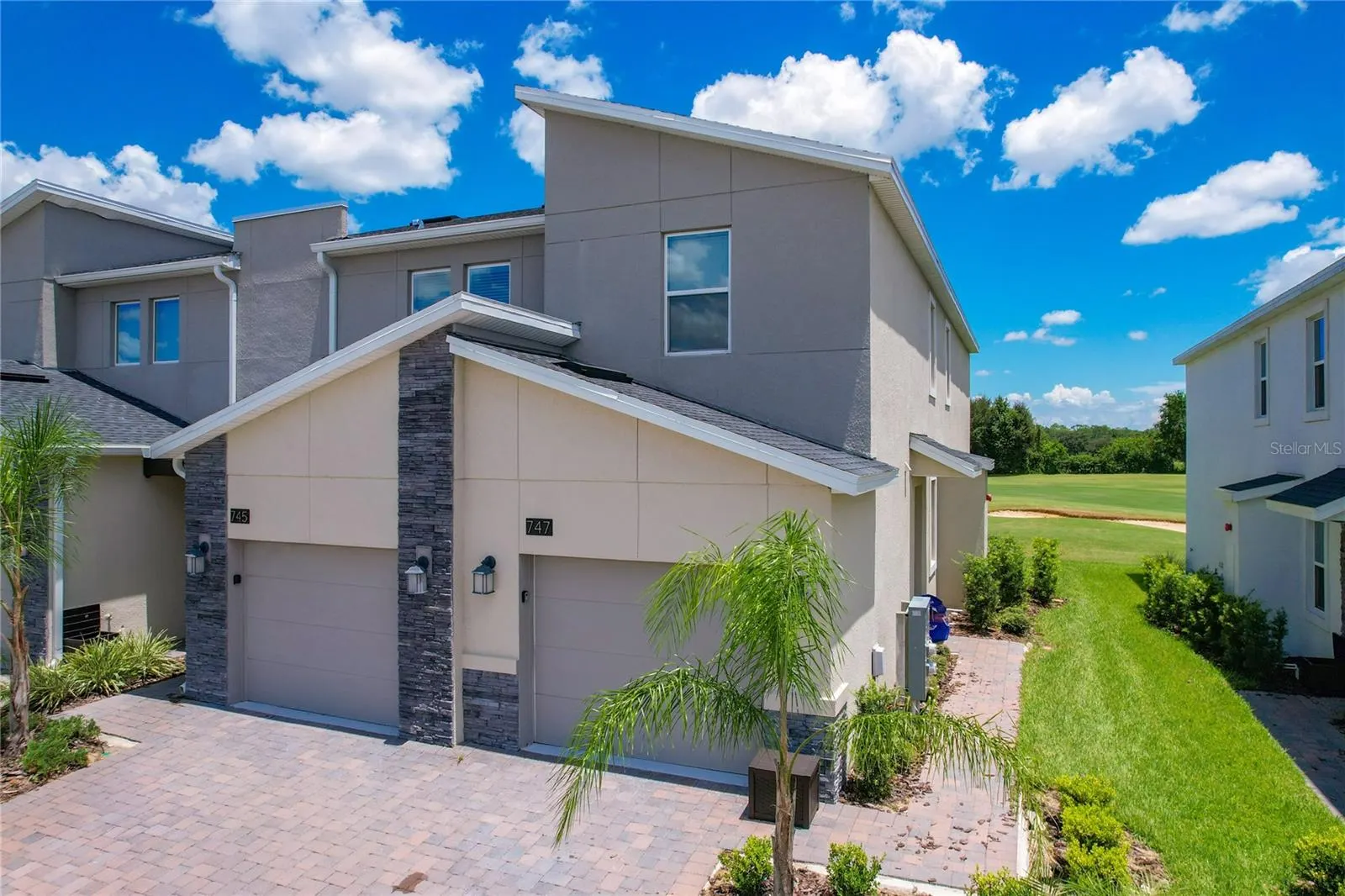 747 OCEAN COURSE AVE #747, #747
