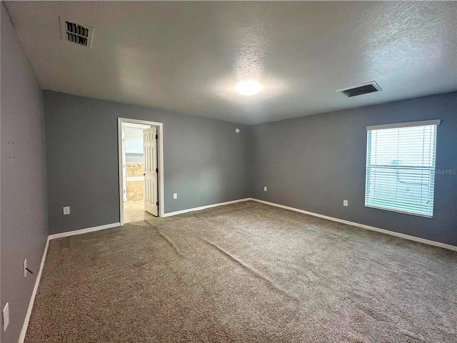 3051 GOLDEN EAGLE WAY