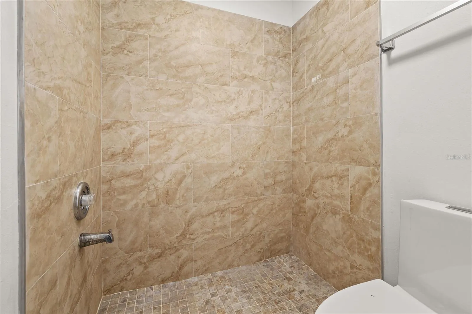3141 ENCLAVE CT
