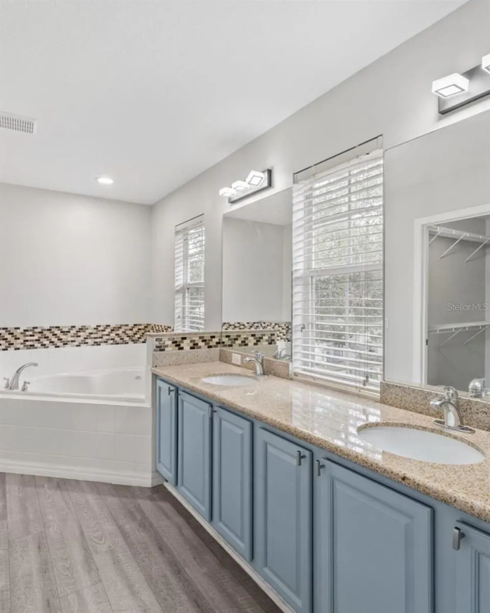3612 SANCTUARY DR