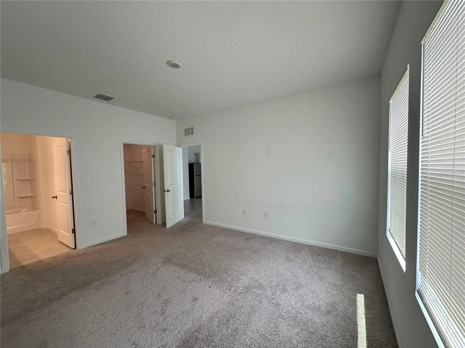 545 HENNEPIN LOOP