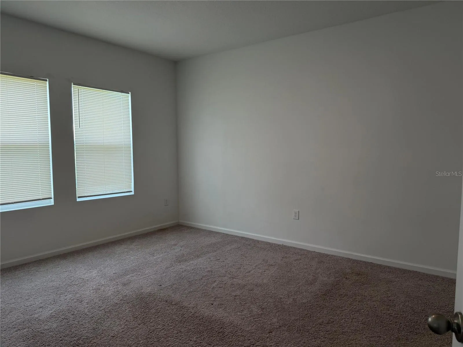 545 HENNEPIN LOOP