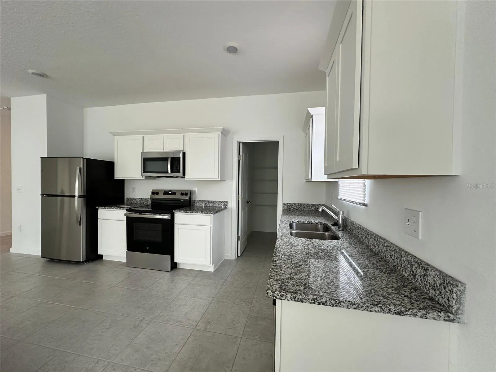 545 HENNEPIN LOOP