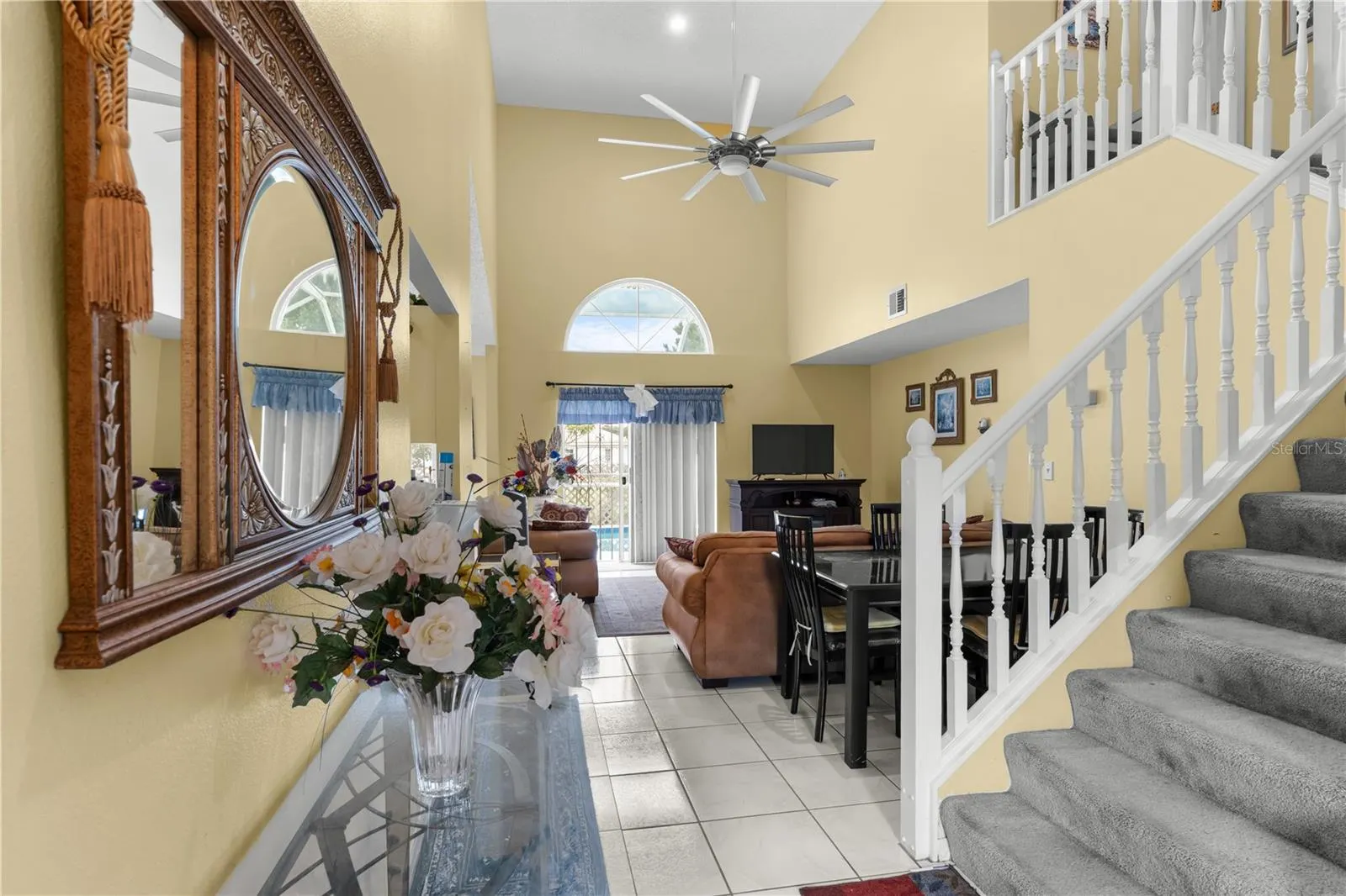 321 EDGEWOOD CT