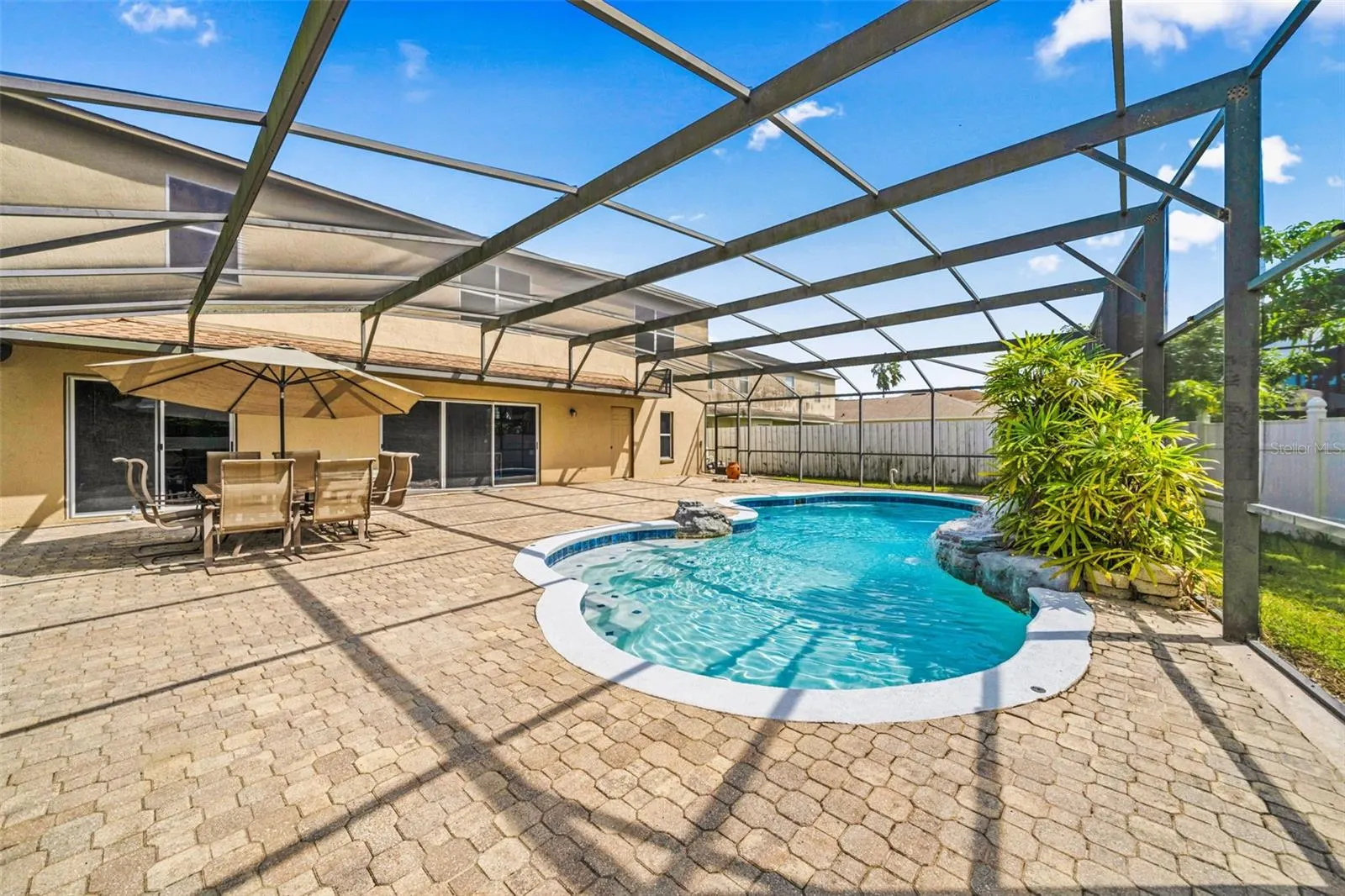 214 FARRINGTON LN