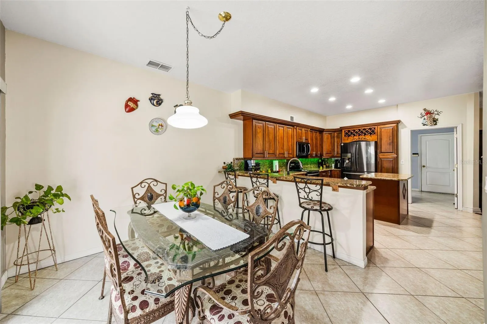 214 FARRINGTON LN
