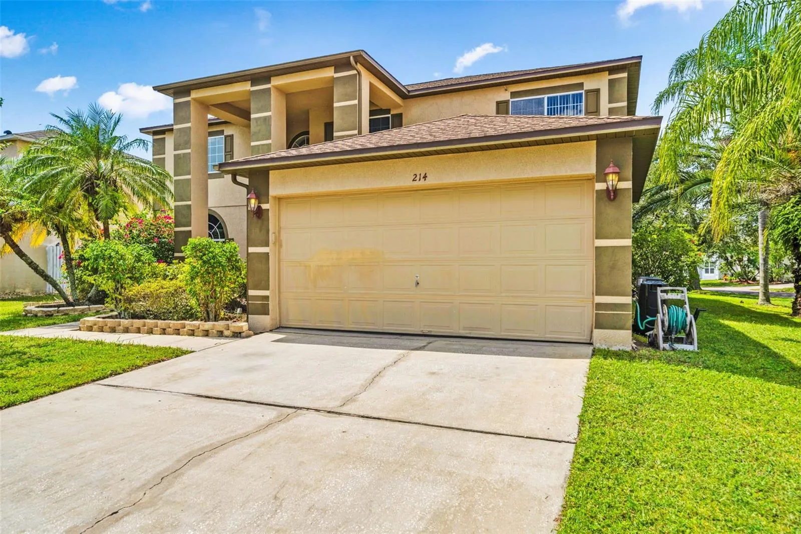 214 FARRINGTON LN