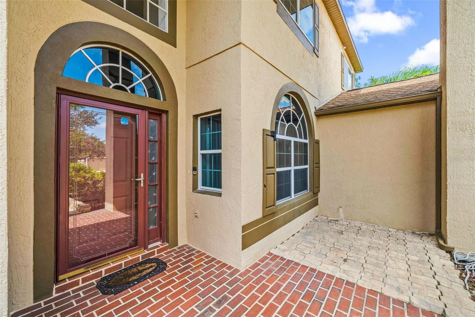 214 FARRINGTON LN