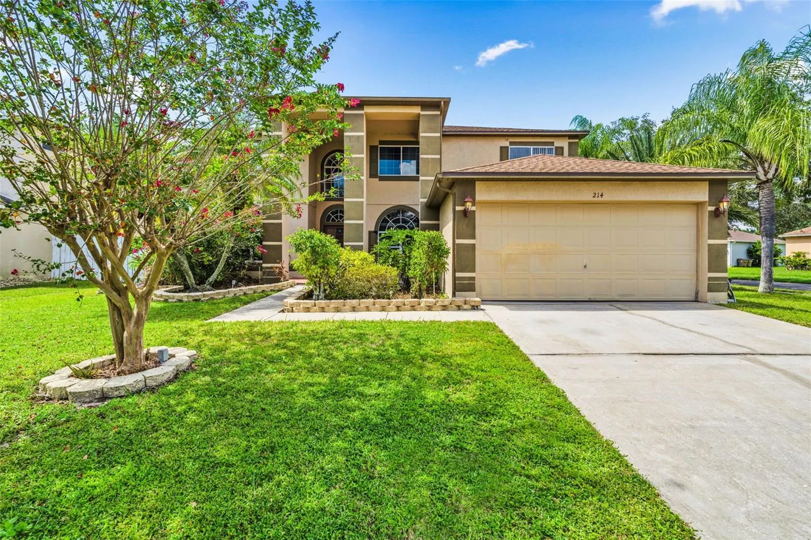 214 FARRINGTON LN