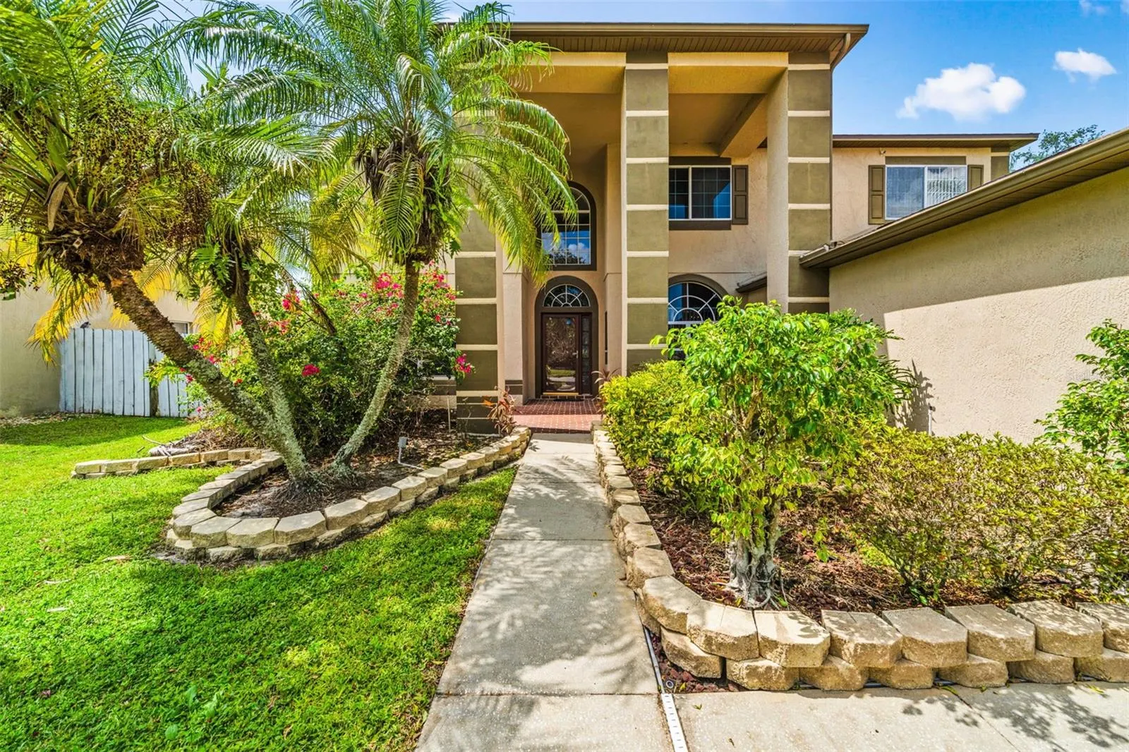 214 FARRINGTON LN