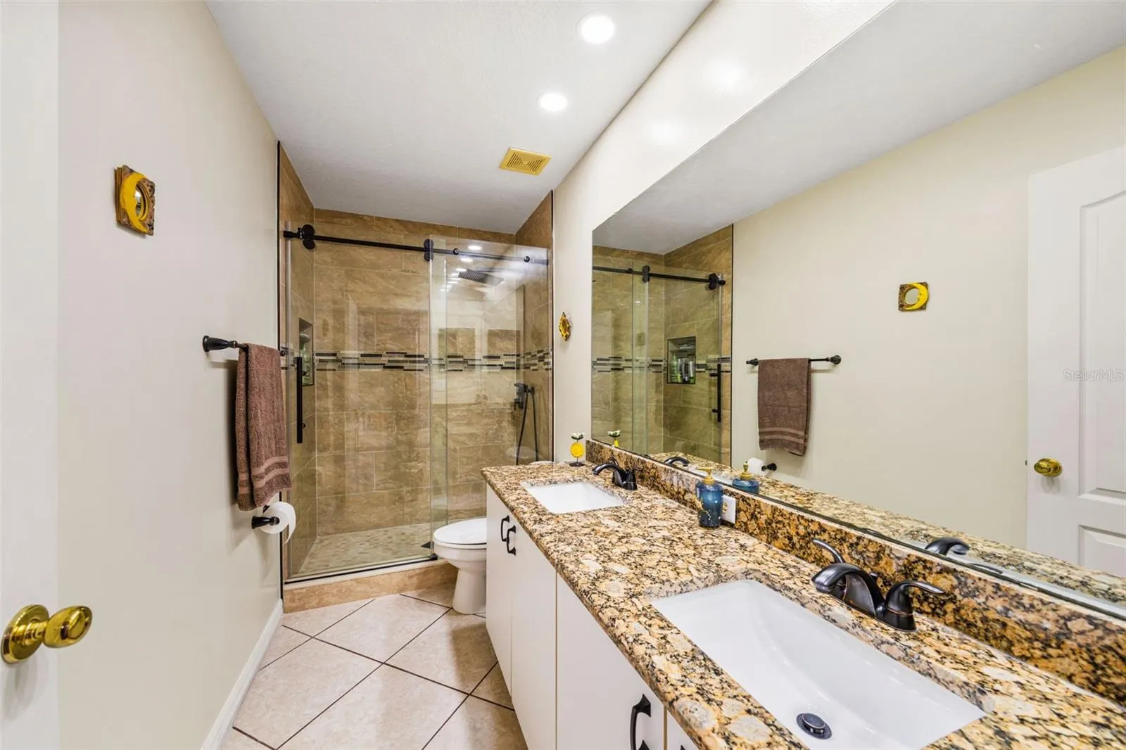 214 FARRINGTON LN