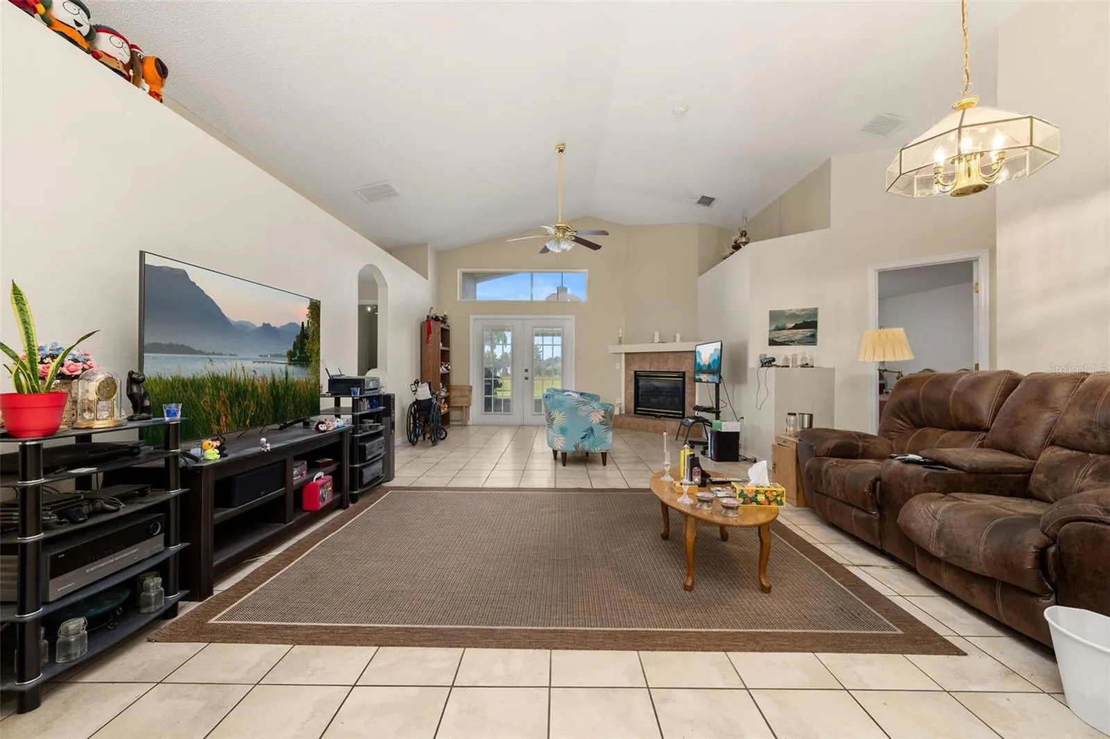 135 JESSAMINE DR