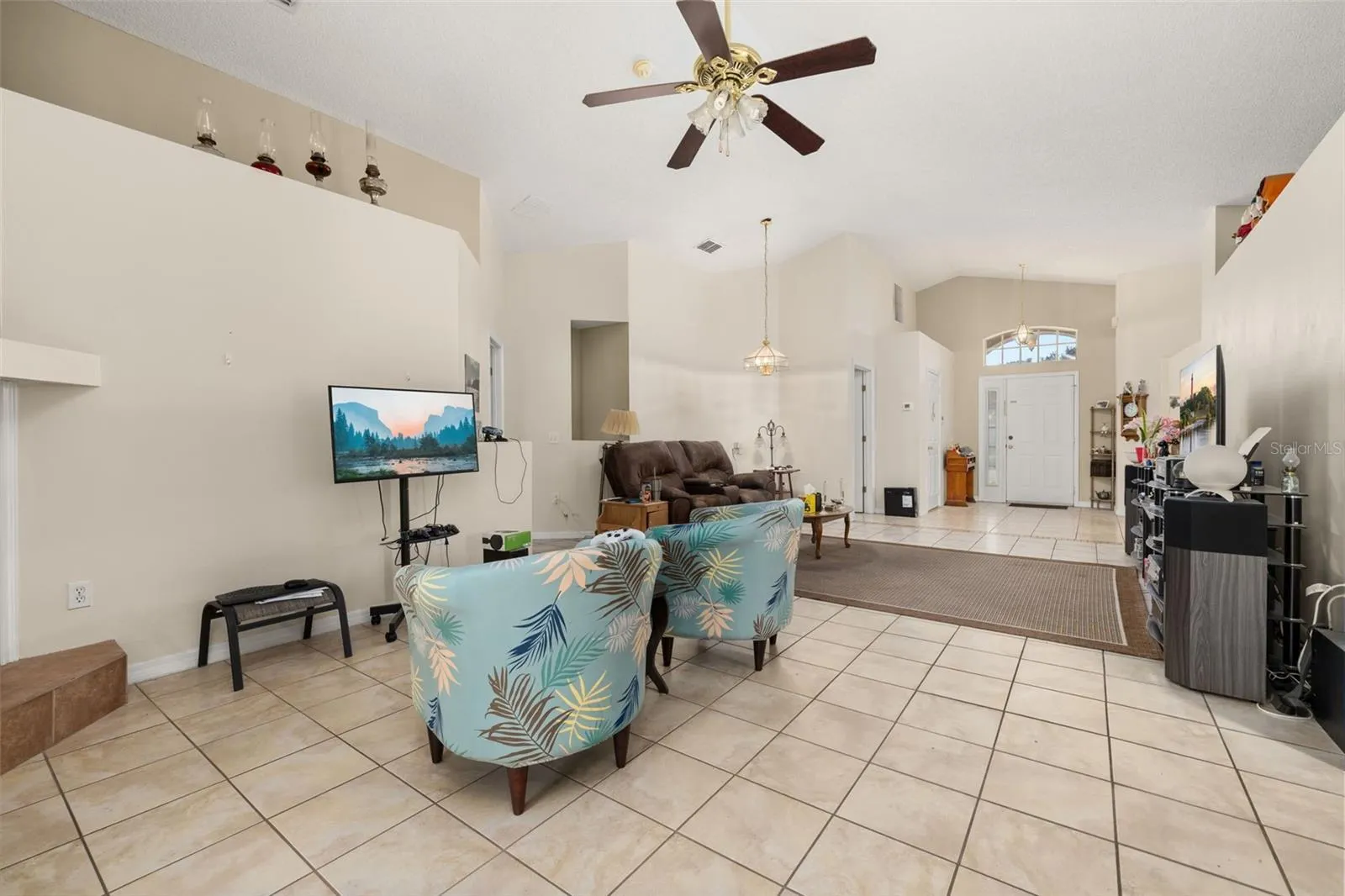 135 JESSAMINE DR