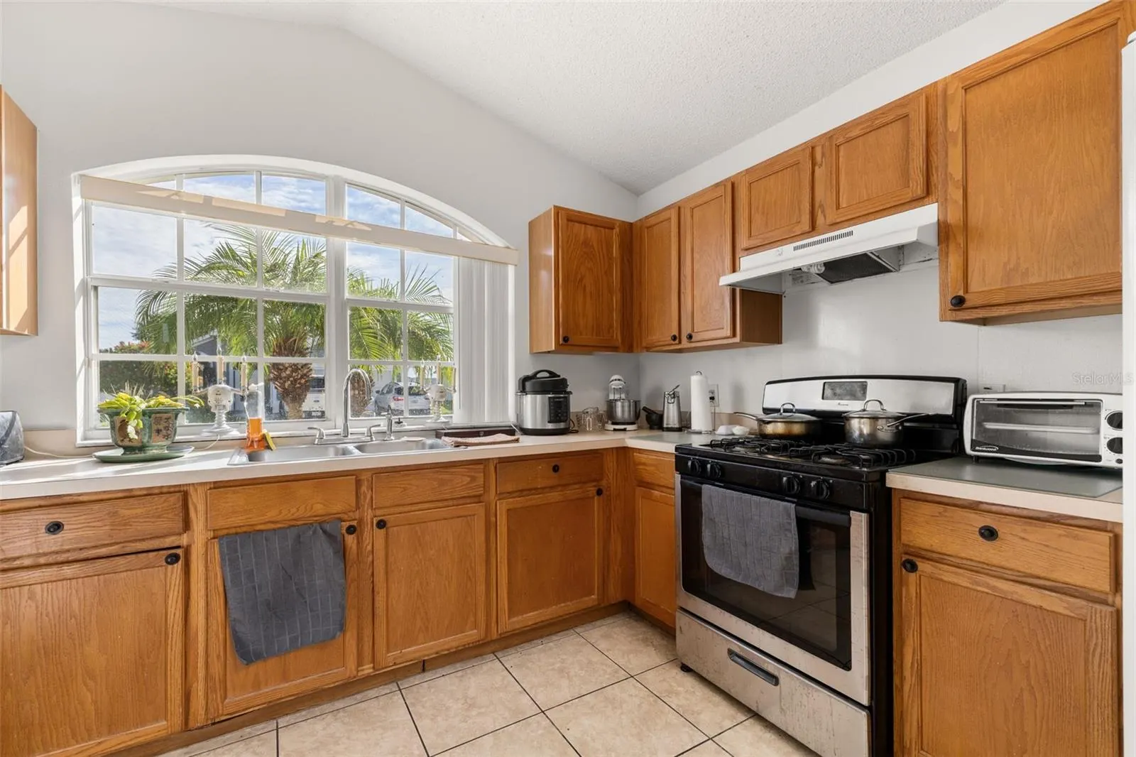135 JESSAMINE DR