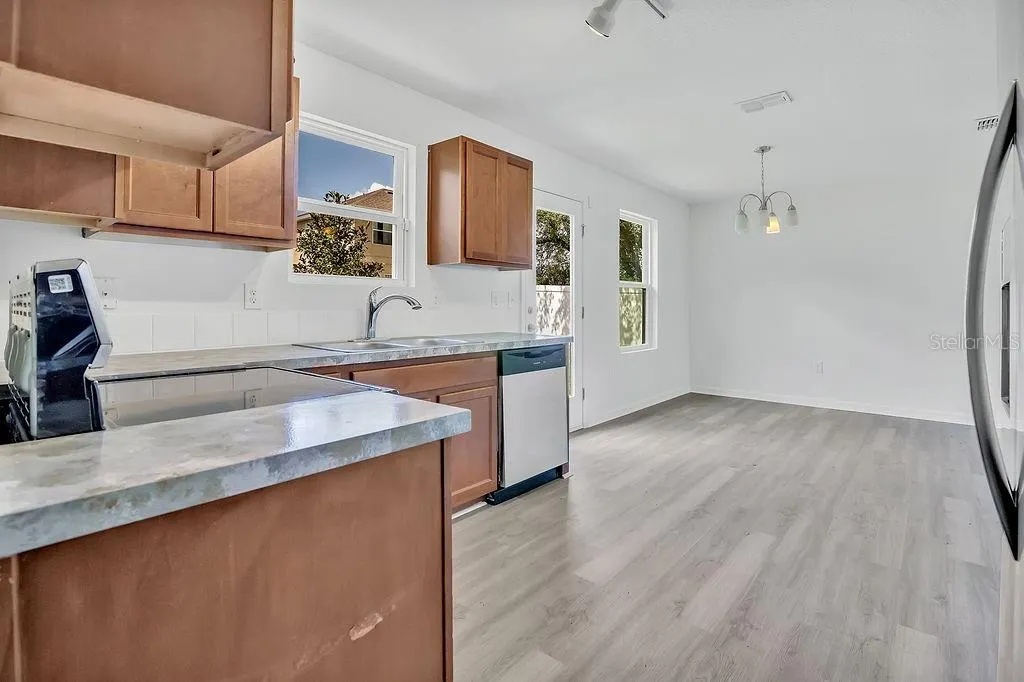 303 ANCHOVIE CT