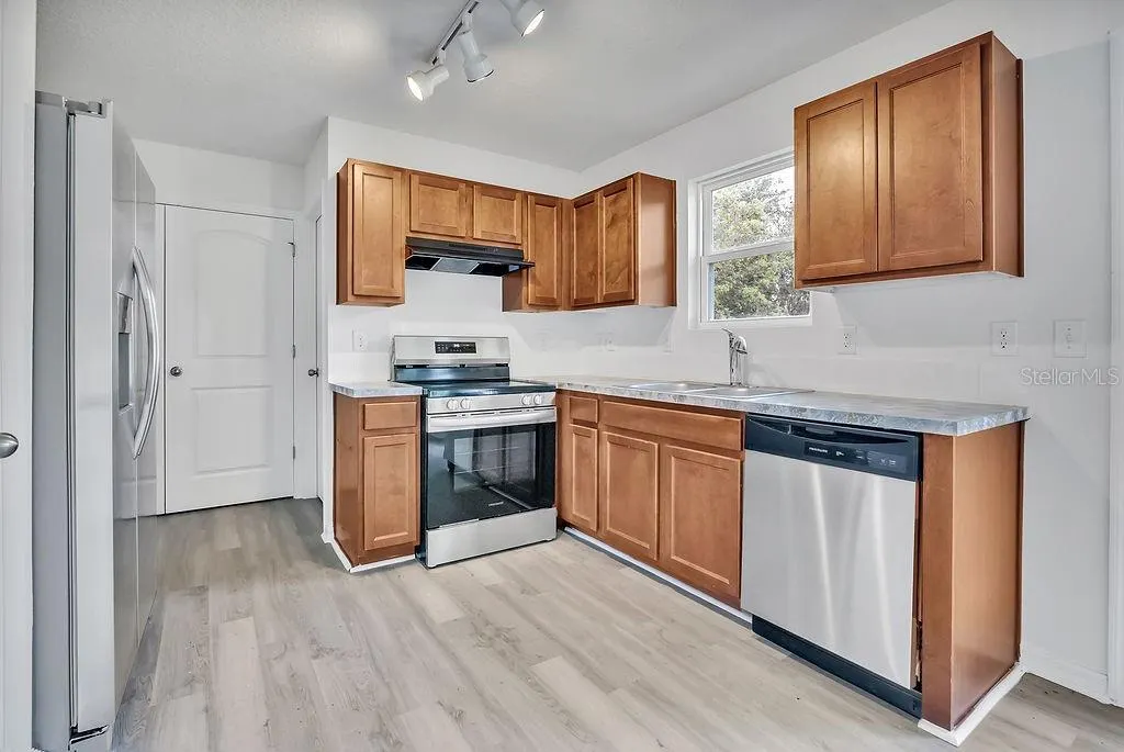 303 ANCHOVIE CT